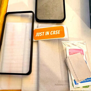 NWB Apple I Phone 14 Pro Cell Phone Cases